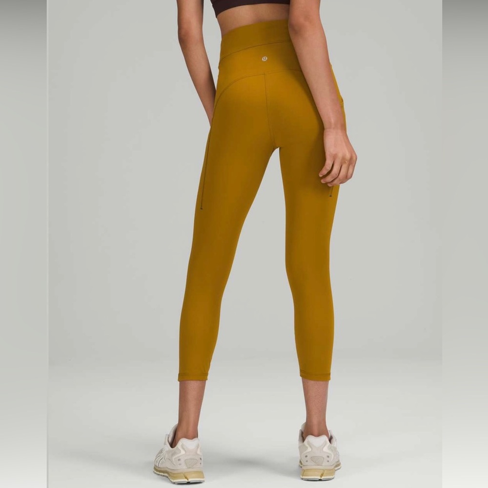 Lululemon Power Thru HR Crop 23 NWT SIZE 6 GLSC - Picture 3 of 5